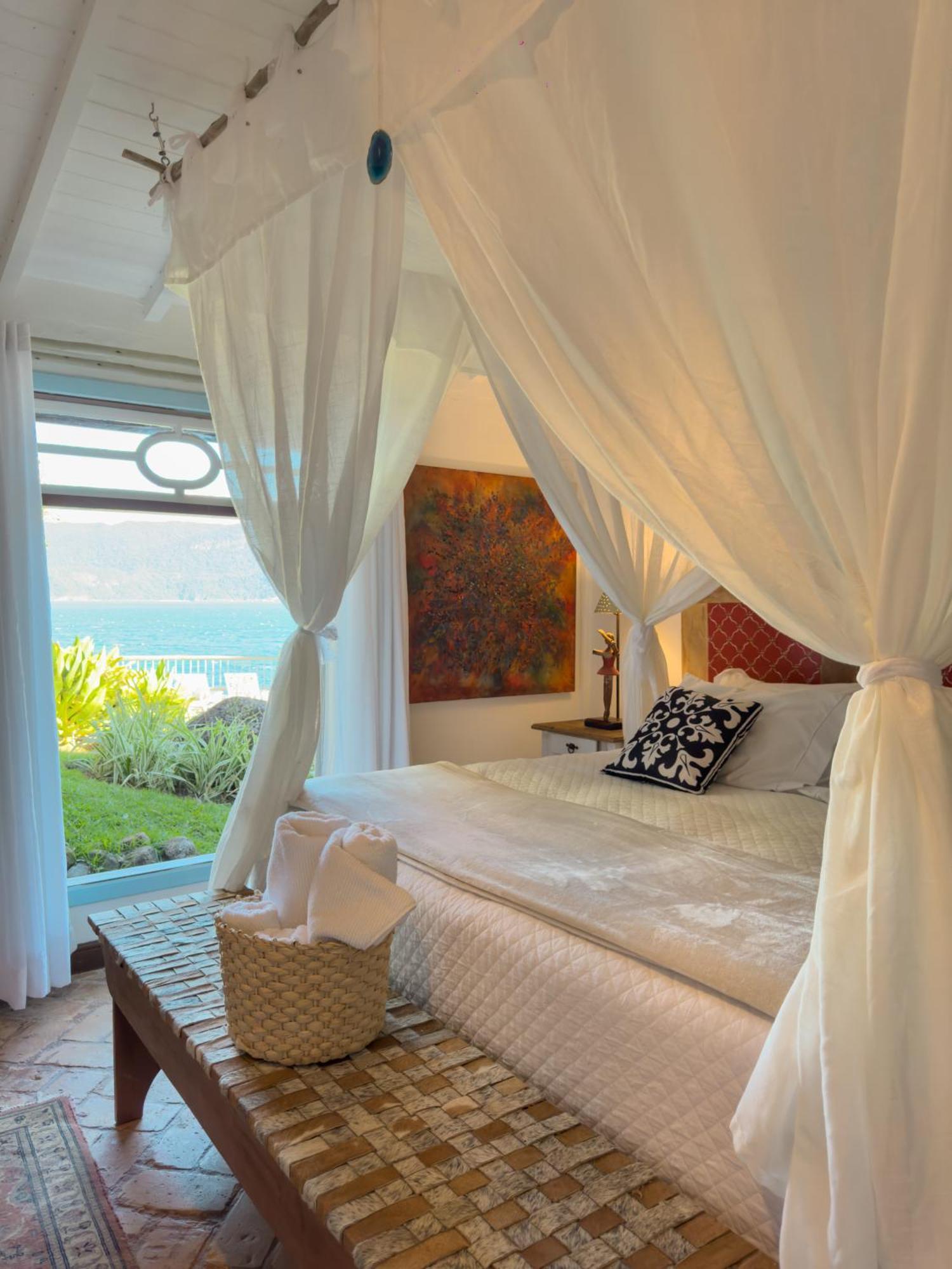 Vilatoro Guest House Ilhabela Bagian luar foto